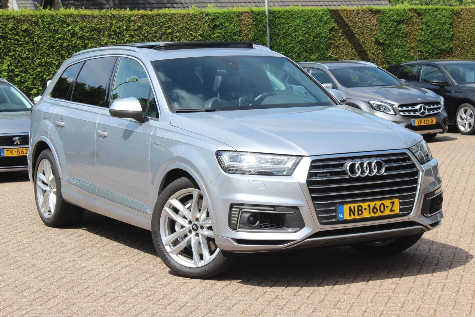 Audi Q7 3.0 TDI e-tron quattro Sport / Trekhaak / Pan