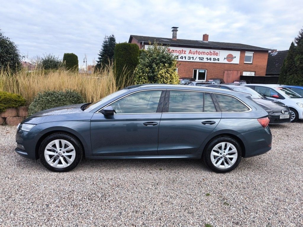 Skoda Octavia — fotografia 3