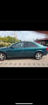 Ford Mondeo 2.0 - Ford Mondeo aus 2002: 2.0