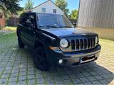 Jeep Patriot 2.2 CDR Allrad TÜV 04/27 - Jeep Patriot: Von Privat