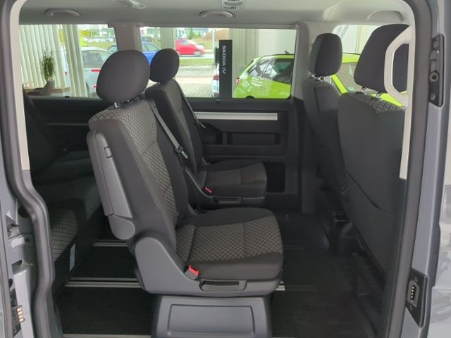 Fahrzeugabbildung Volkswagen T6.1 Multivan 2.0 TDI DSG Family STANDHZG SITZHZ