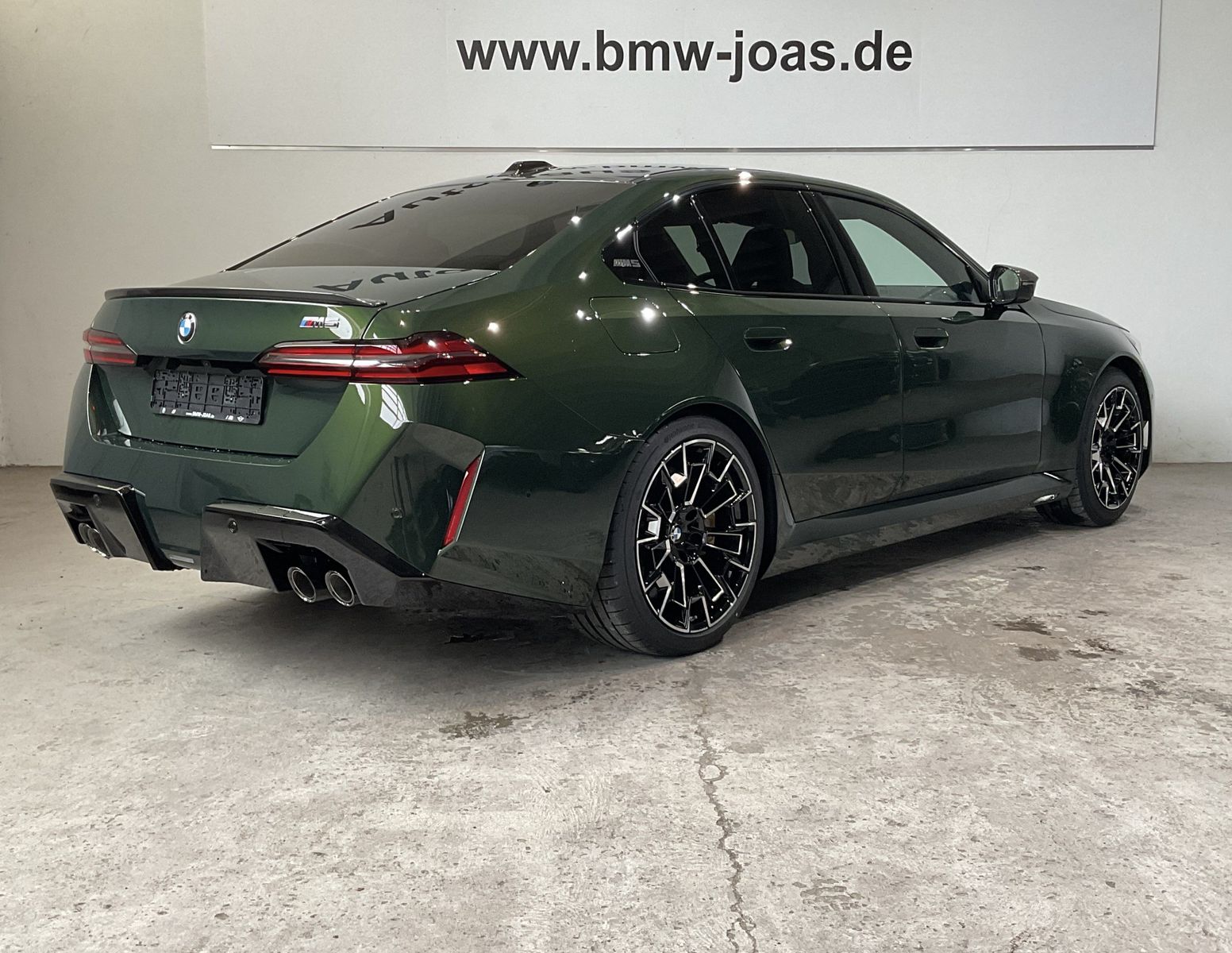 Fahrzeugabbildung BMW M5 Limousine *AHK *Sitzbelüftung *Komfortzugang