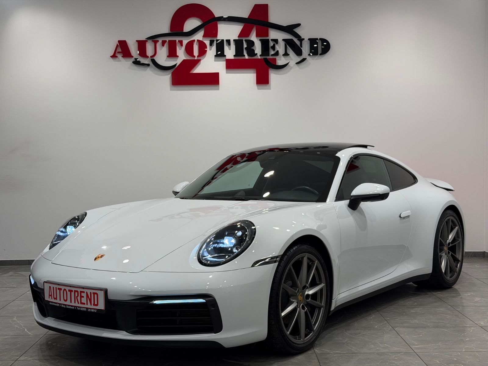 PORSCHE 992 911 Carrera Coupe SPORT-CHRONO-4-Rohr-Optik