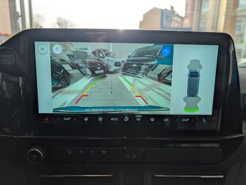 Ford Tourneo Custom Tit. 2.0 L1 NEUES MODELL