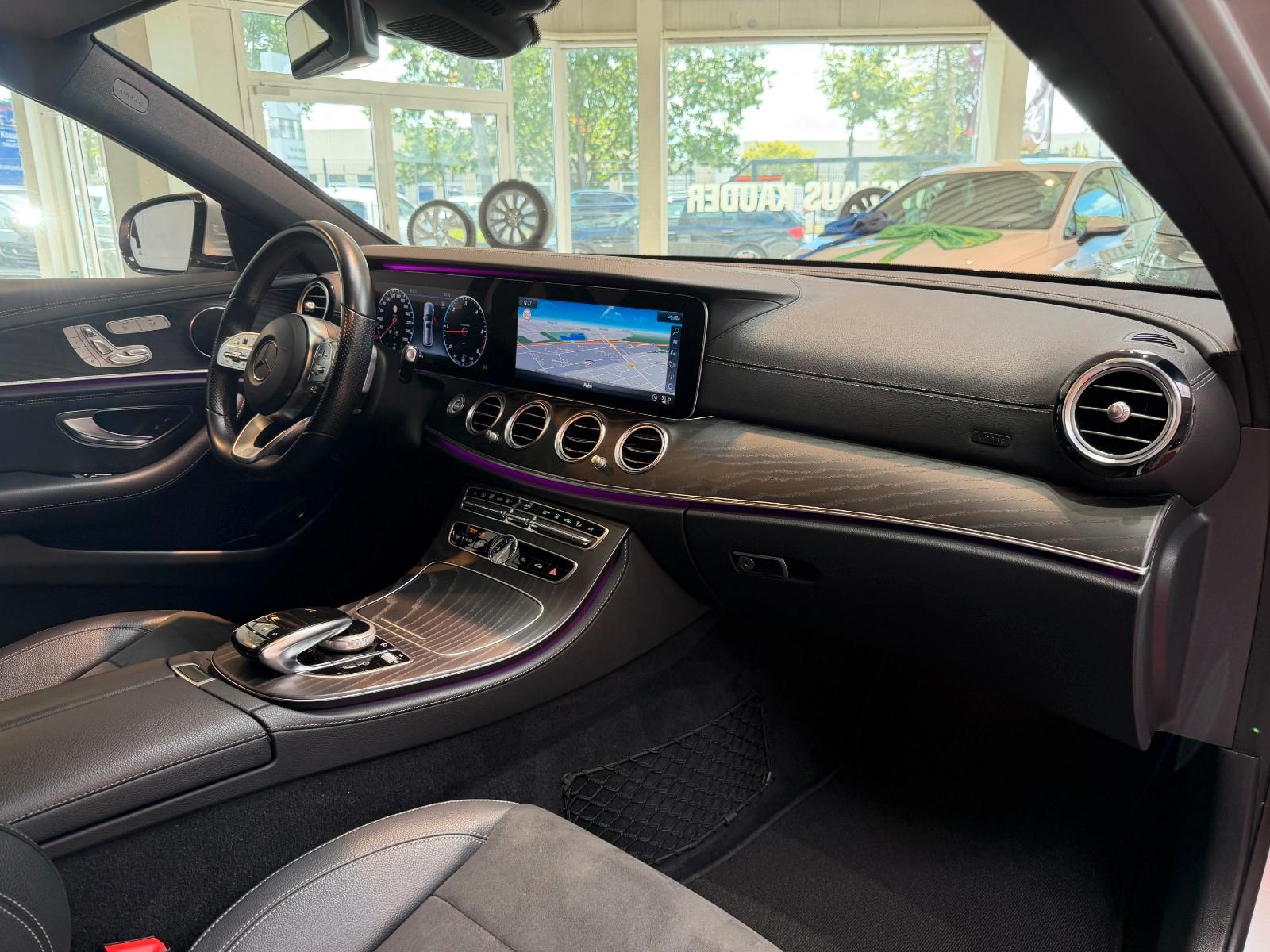 Mercedes-Benz E 220 d 4Matic T 9G  AMG Line *LED*Virtual*Navi*