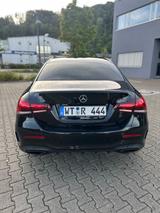 Mercedes-Benz A 200 Limousine (AMG Line, Night-Paket) - gebrauchte Mercedes-Benz A 200 aus dem Jahr 2021