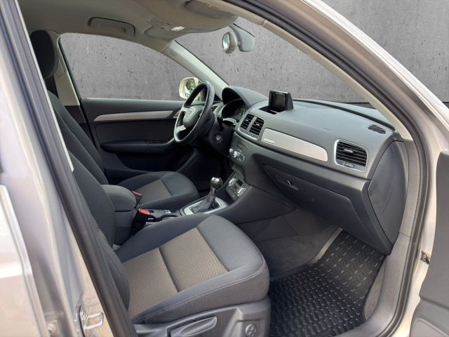 Q3 2.0 TFSI quattro/AHK/Xenon/DSG/PDC Klima
