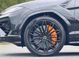 Lamborghini Urus SE 23Zoll B&O Pano Sofort black/orange