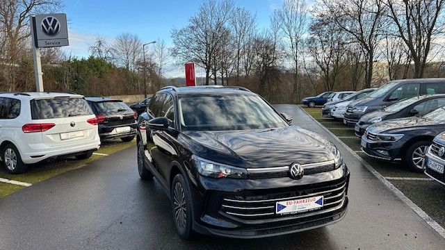 Volkswagen Tiguan 2.0 TDI DSG Elegance IQ.Light Matrix LED