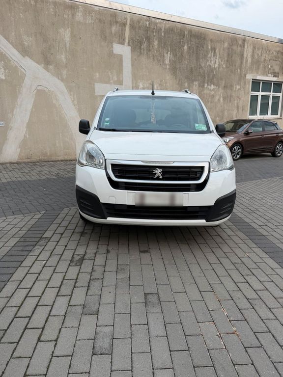 Image of Peugeot Partner Tepee