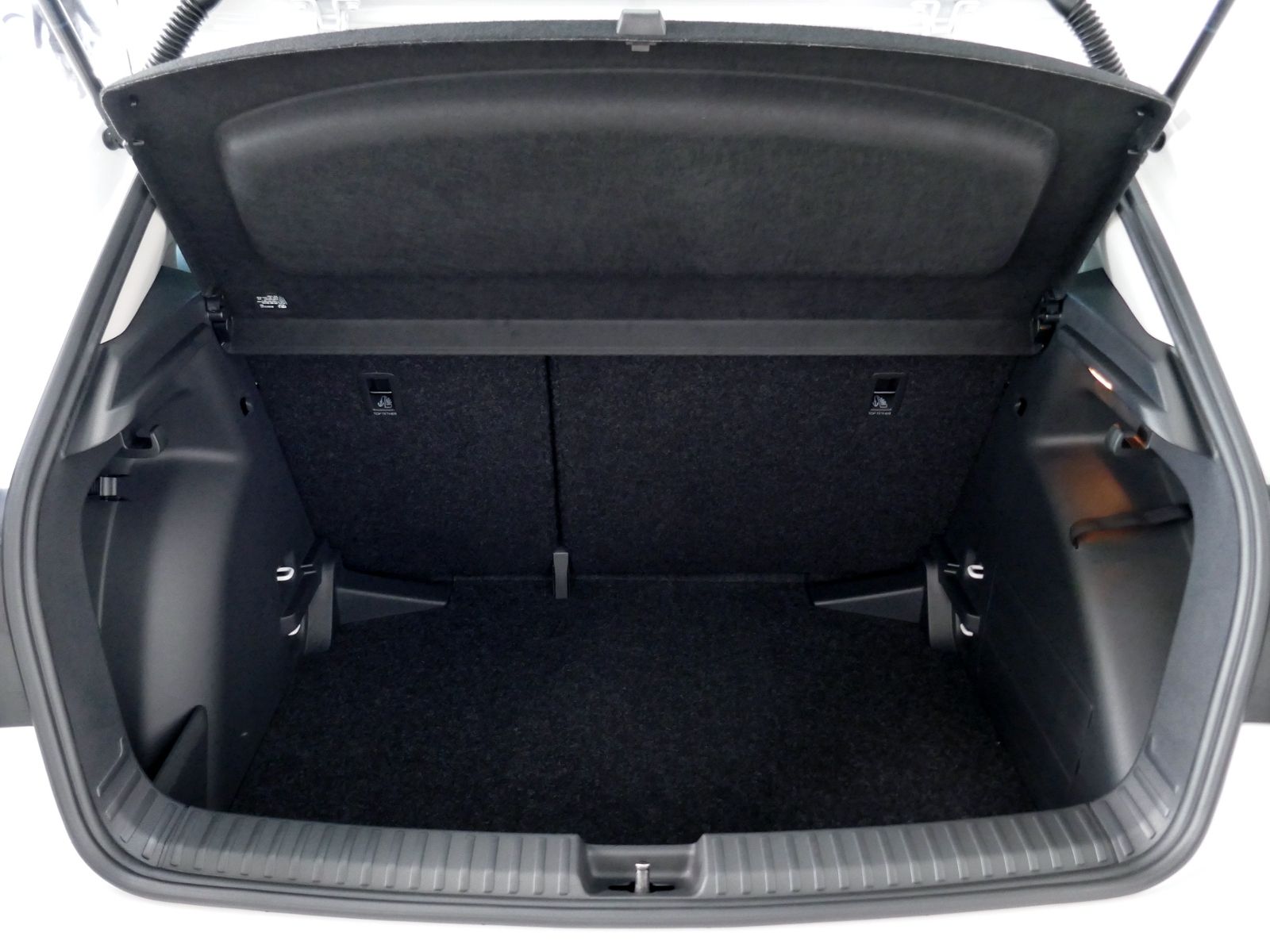 Fahrzeugabbildung SKODA Fabia Selection 1.0 TSI DSG | LED RFK GRA App