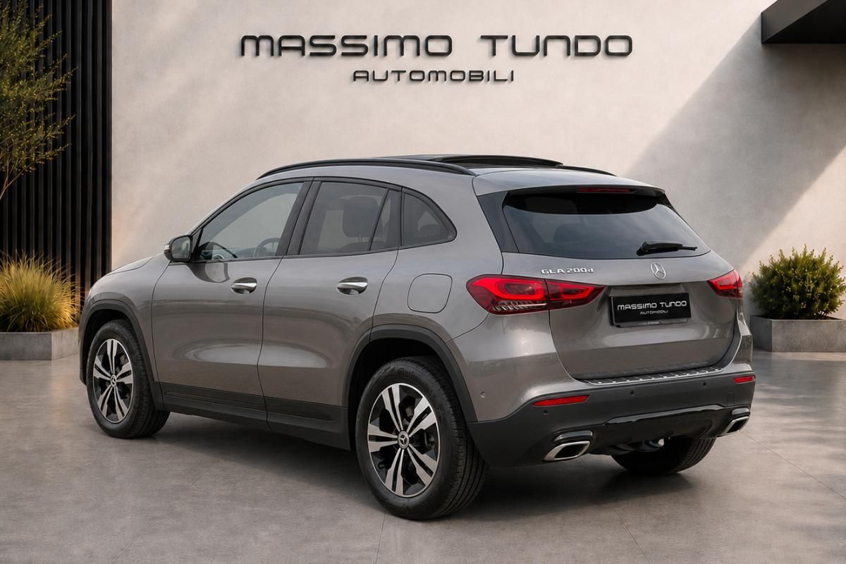 Mercedes-Benz MERCEDES GLA 200 d Automatic Sport imagem 2