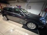 Opel Insignia ST 2.0 CDTI AUT*AHK*LEDER*NAV*KAM*KEYGO - Opel Insignia: Cdti