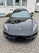 Porsche Panamera 4 Sport Turismo -