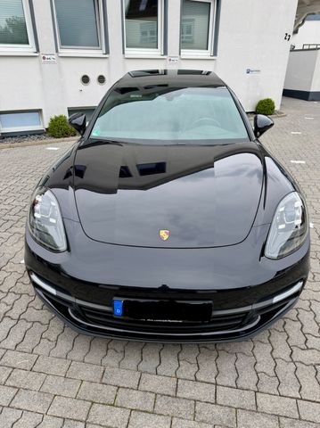 PORSCHE Panamera 4 Sport Turismo -
