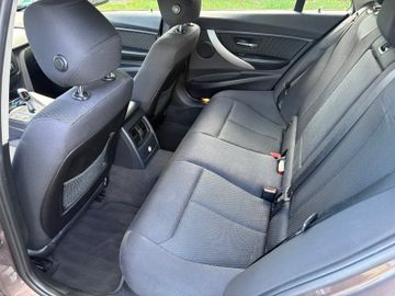 BMW 318 - 11