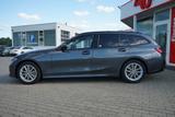 BMW 330dA Sport Line LED Navi Panorama ACC Totwinkel - BMW 330 in Erfurt