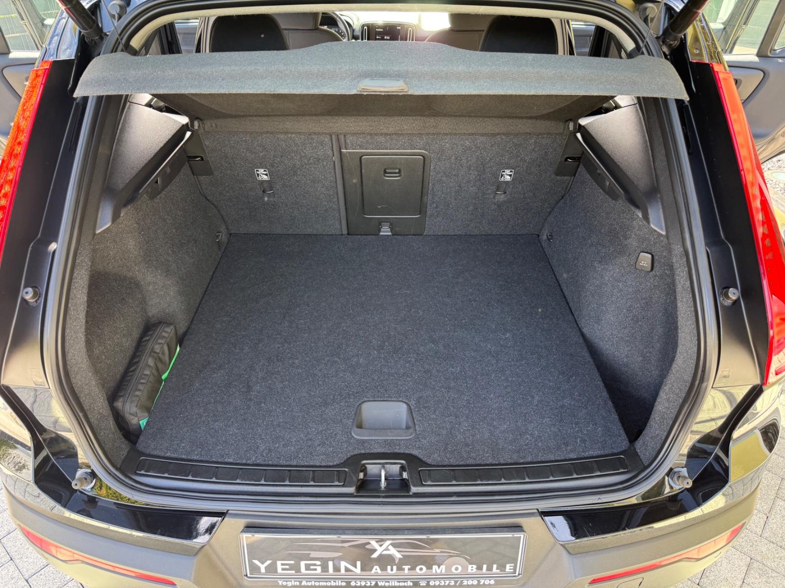Volvo XC 40 Momentum Pro 2WD-LED-AHK-Kamera