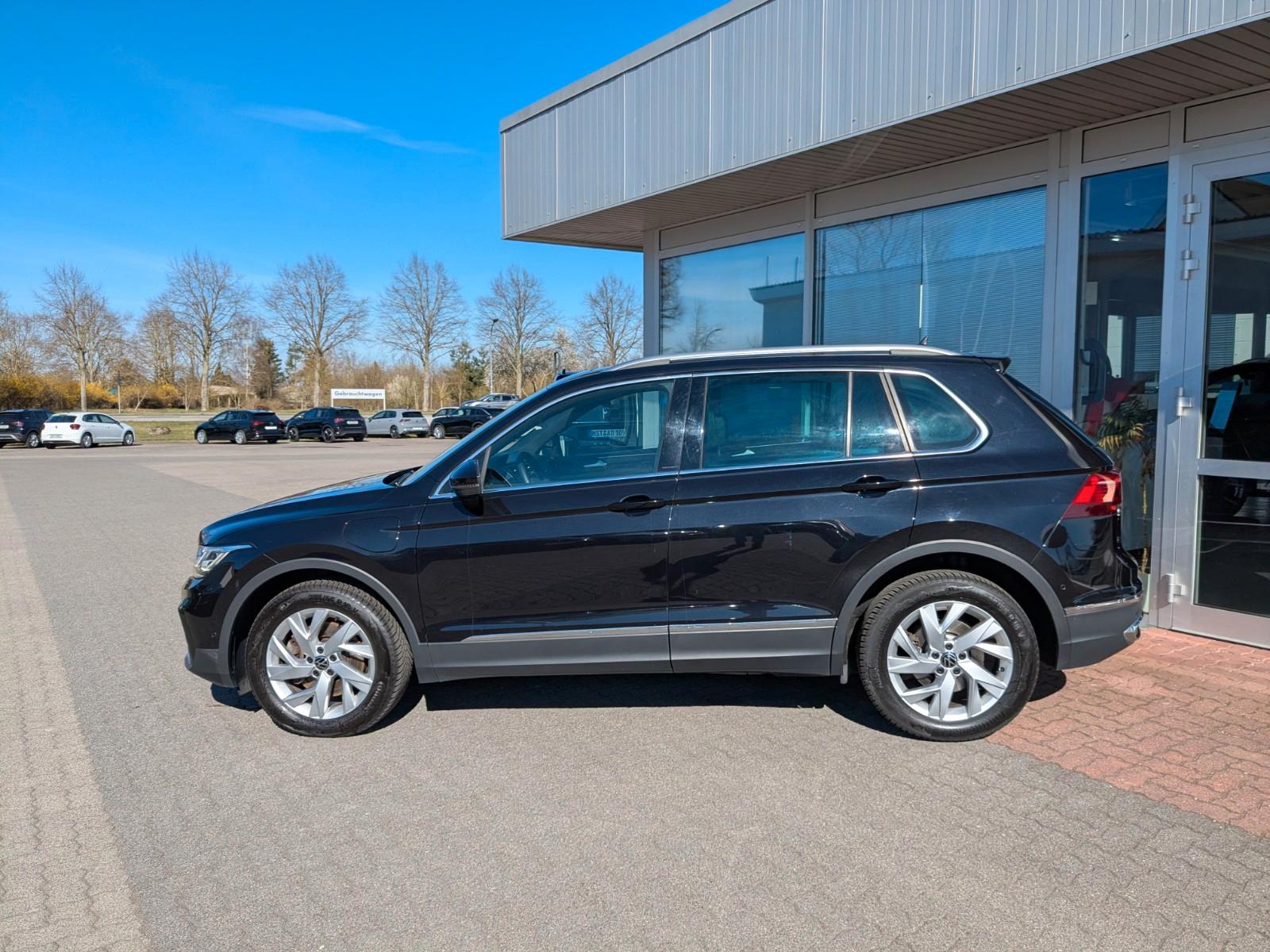 Volkswagen Tiguan Elegance eHybrid*ACC*AHK*Led*Navi*