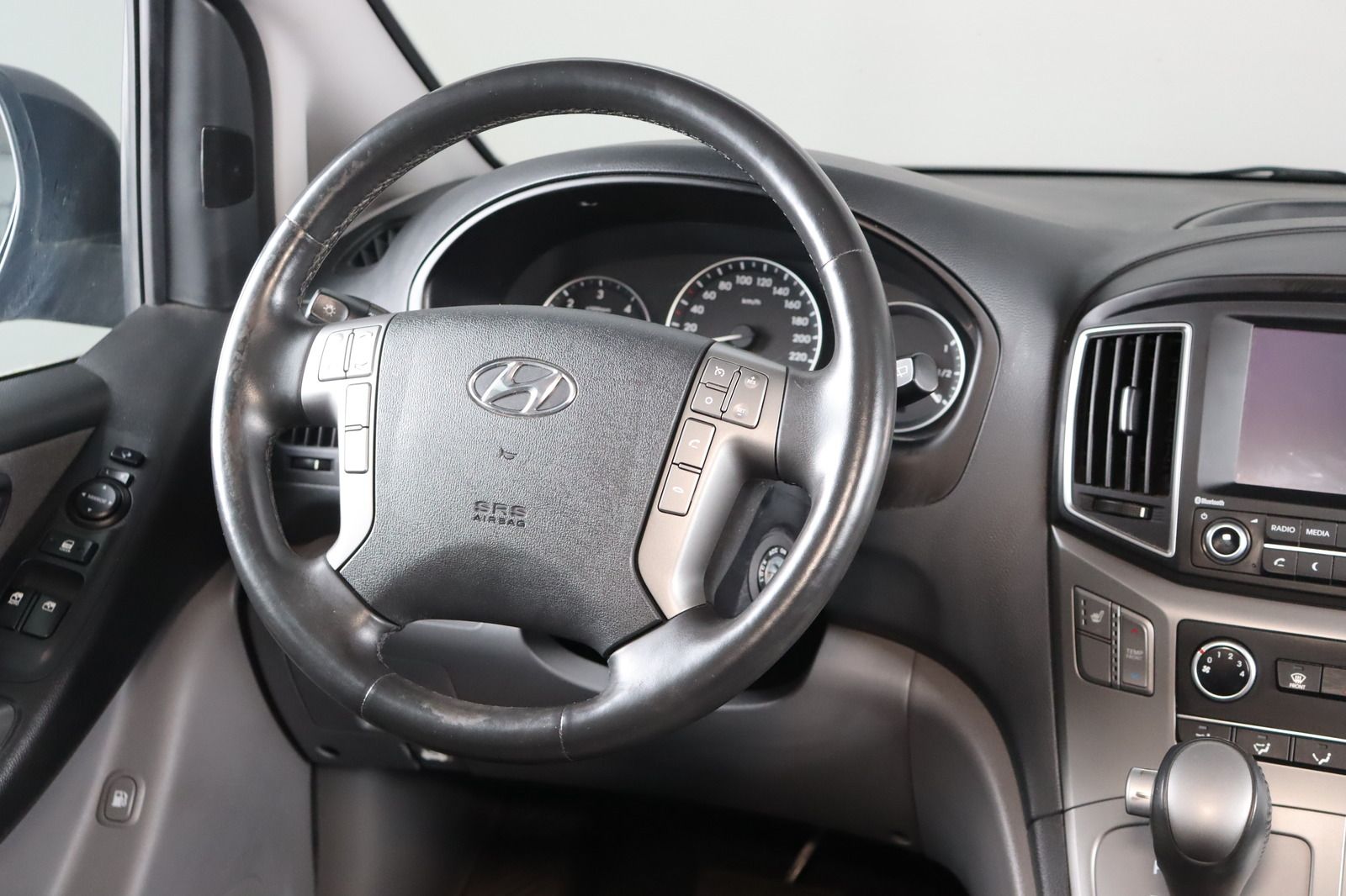 Fahrzeugabbildung Hyundai H1 Travel Trend * Navi * DAB * 8-Sitzer