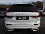 Volvo XC60 B4 Plus Dark 2WD SHZ KAMERA H/K NAVI LED - Volvo XC60: Weiß