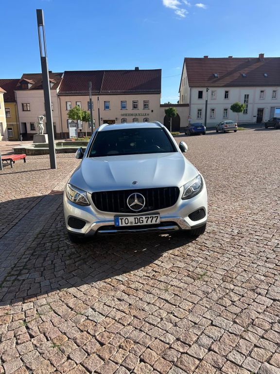 Image of Mercedes-Benz GLC 250