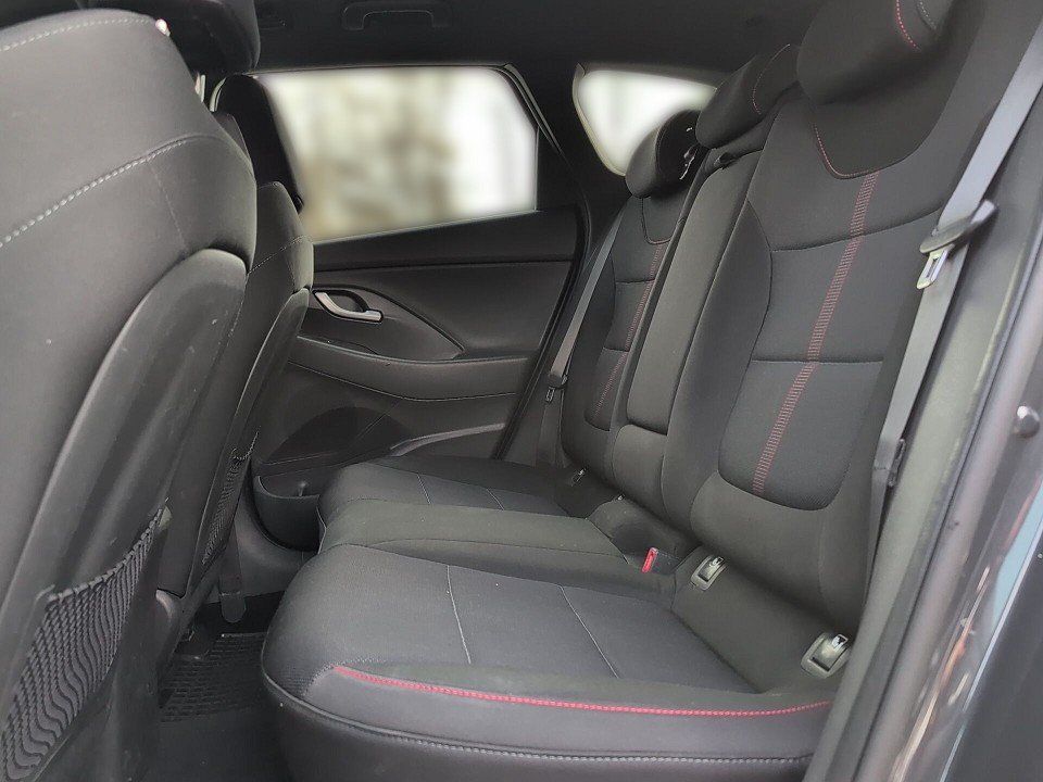 Fahrzeugabbildung Hyundai i30 KOMBI 1.5T 48V N-LINE GARANTIE-04/29 1HD AHK