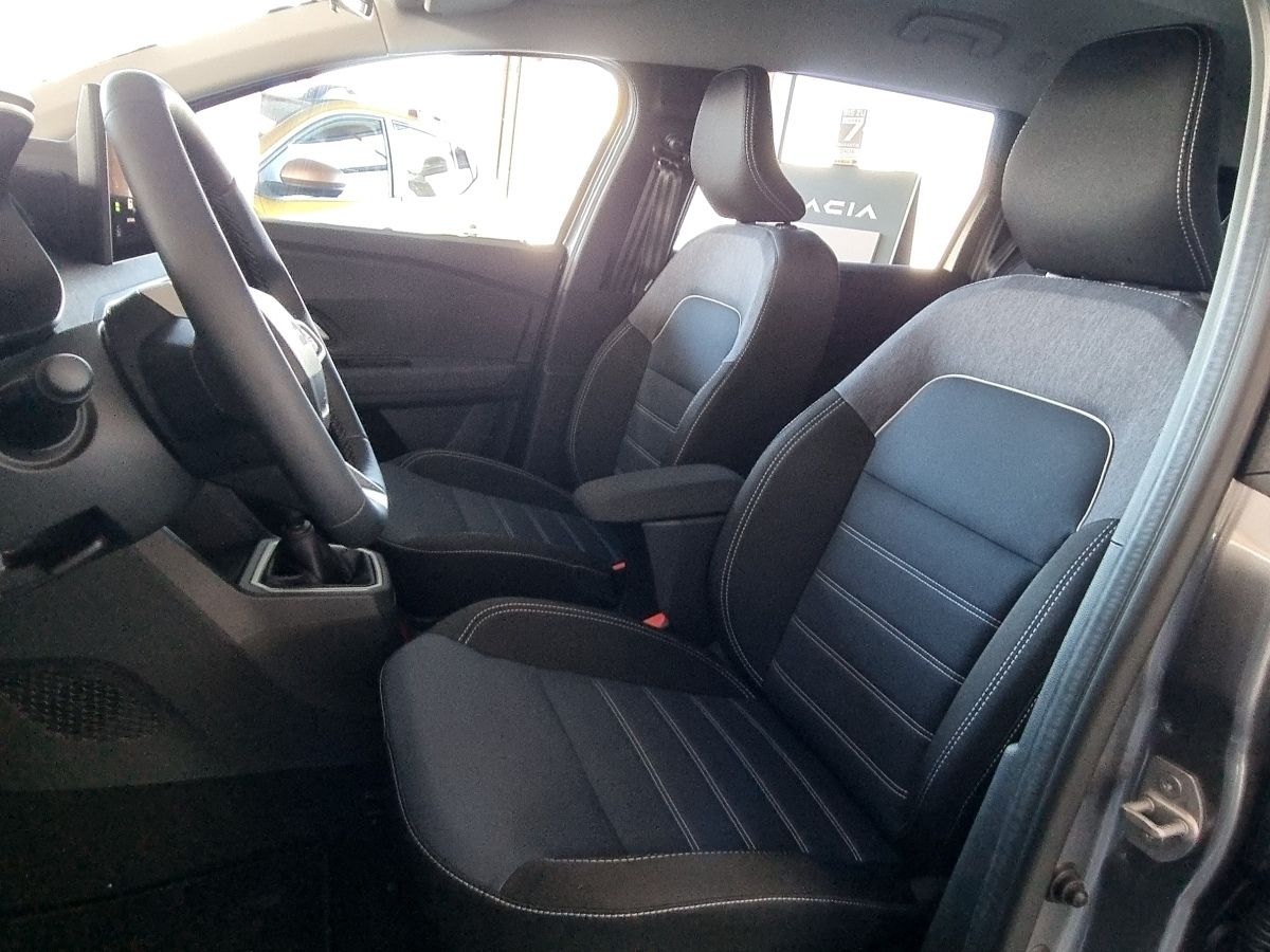 Fahrzeugabbildung Dacia Jogger Journey TCe 110