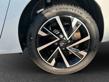 Fotografie 14 des Opel Corsa 1.2 GS Allwetter Sitzh. beh. Lenkr. CarPla