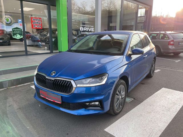 Skoda Fabia Drive Lenkradheizung und Rückfahrkamera