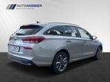 Hyundai i30 Kombi 1.5T EDITION 30 PLUS LED SHZ LHZ Navi - Hyundai i30: Silber