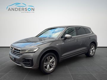 Volkswagen Touareg - 1