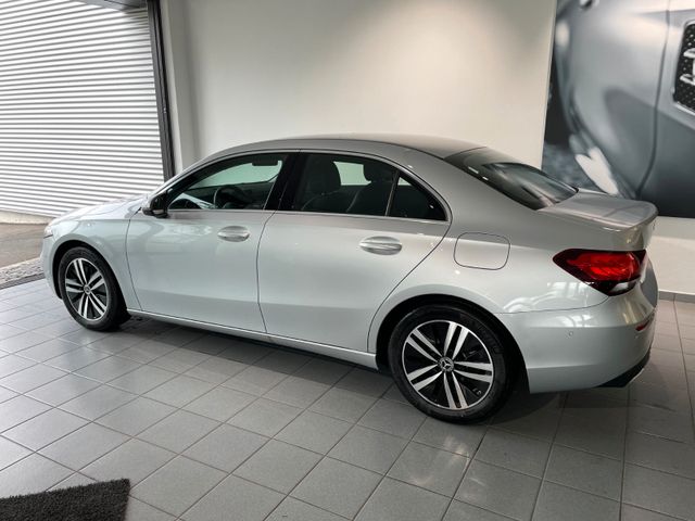 Fahrzeugabbildung Mercedes-Benz A 180 Limo Progressive/DAB/MBUX