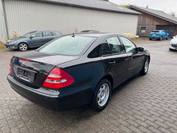 Mercedes E 280 - 9