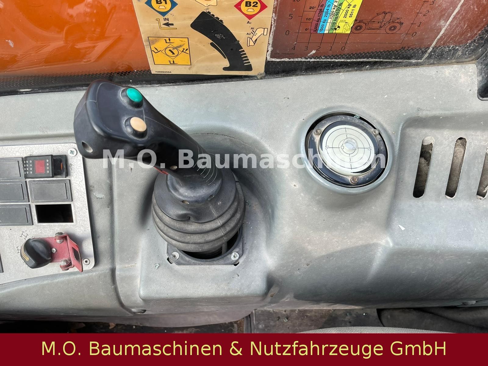 Fahrzeugabbildung Other FH 625 / SW / 2,5 t / 6m / 4x4x4