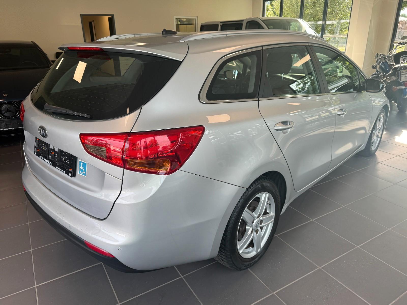 Kia Ceed Sportswagon Spirit Behindertenger. Handgas
