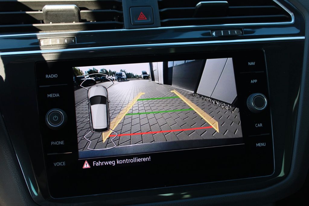 VW Tiguan R-Line 1.4 eHybrid NAVI SHZ LHZ KAMERA
