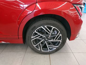 Fahrzeugabbildung Hyundai Kona 1,0 T-GDI  48V-Hybrid iMT N-LINE