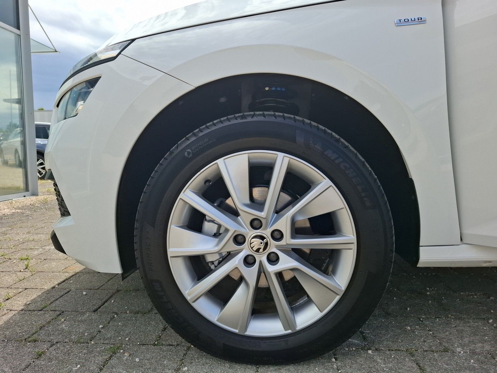 SKODA Kamiq 1.0 TSI Tour DSG / VOLL-LED / NAVI / TEMPO - Image 18