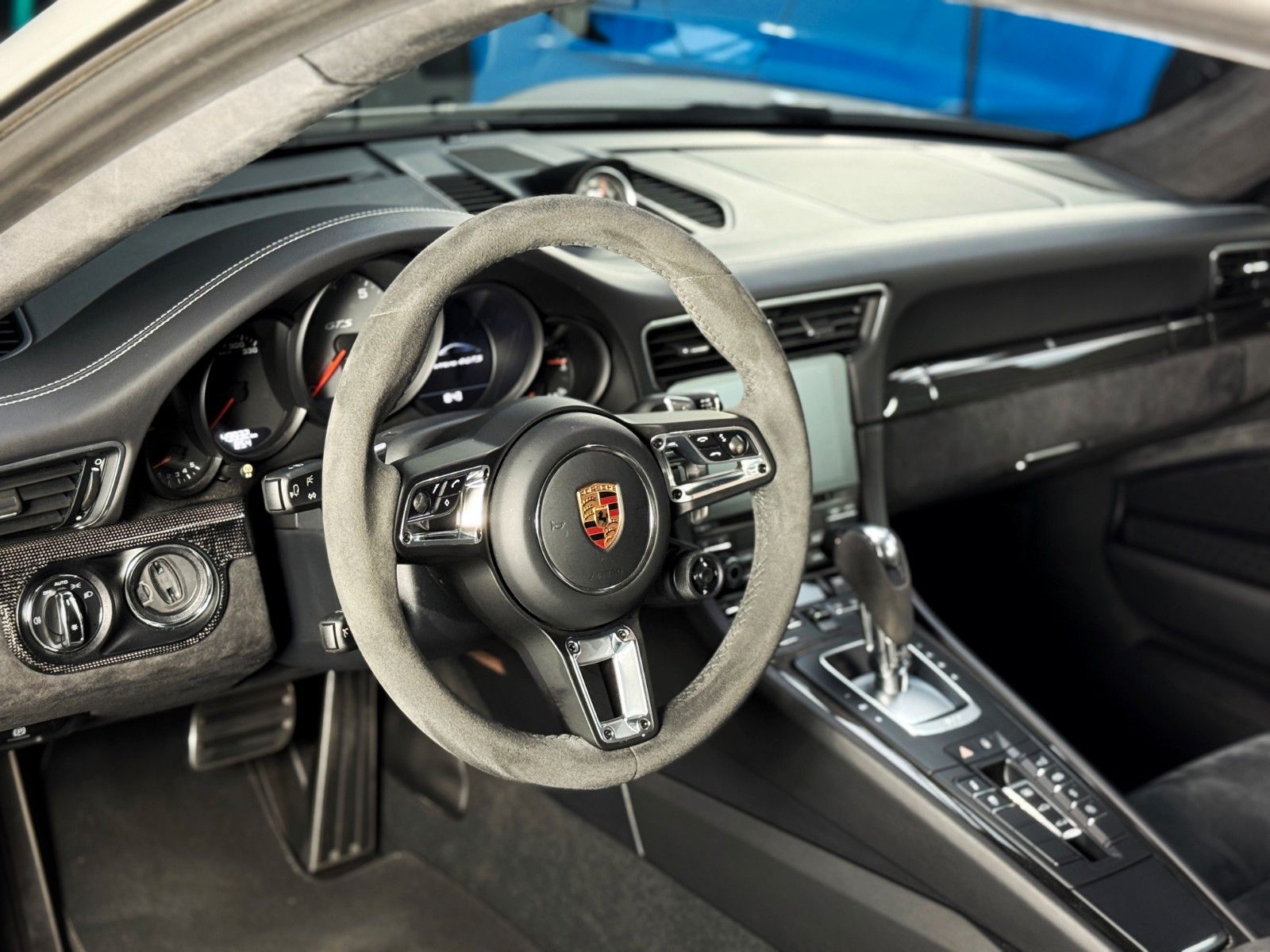 Fahrzeugabbildung Porsche 991 4 GTS + Lift + Vierradlenk + Appr. + Scheckh