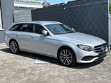 Mercedes-Benz E 300 de T-Modell *AVANTGARDE*NAVI*LEDER*60TKM* - Mercedes-Benz: E60