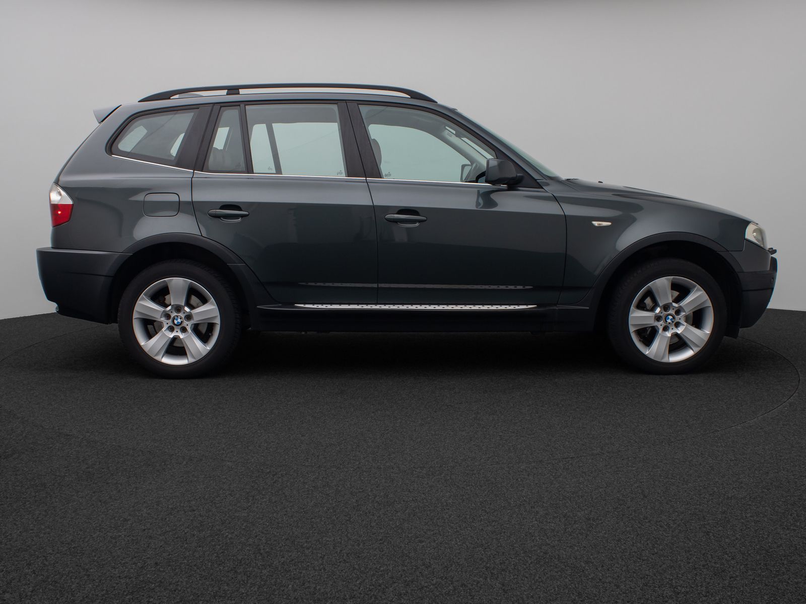 Fahrzeugabbildung BMW X3 xD30d Leder Xenon PDC Sitzhzg Lordos NaviPro