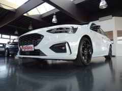 FORD Focus Turnier 2,0 EcoB ST-Line/ Autom/ LED/ Navi