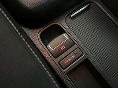 VW Tiguan Cup Sport & Style BMT/PANO / GARANTIE/AHK VW Tiguan Cup Sport & Style BMT/PANO / GARANTIE/AHK