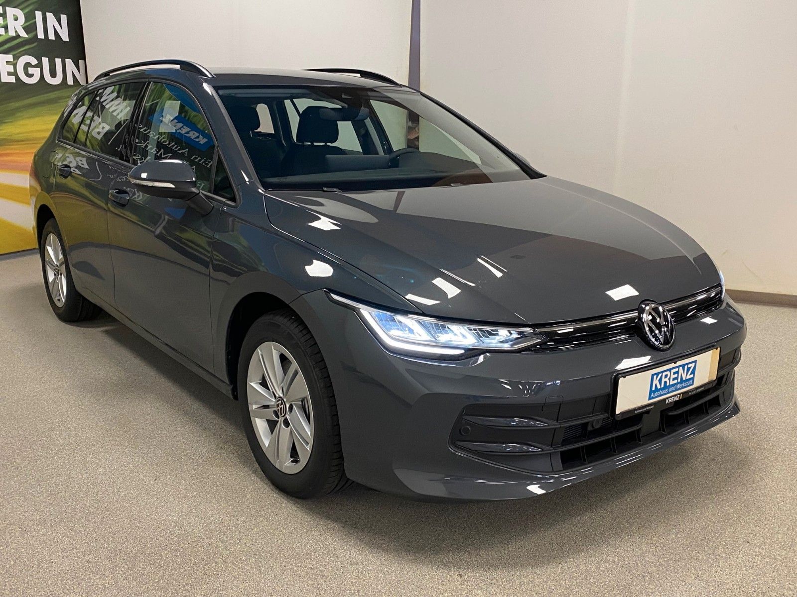 Fahrzeugabbildung Volkswagen Golf 8 Variant 2.0 TDI Life Variant+ACC+PDC v+h+