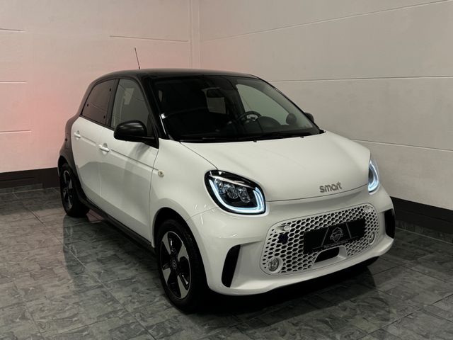 Smart ForFour electric drive / EQ*LED*Pano*SZH*Kamera