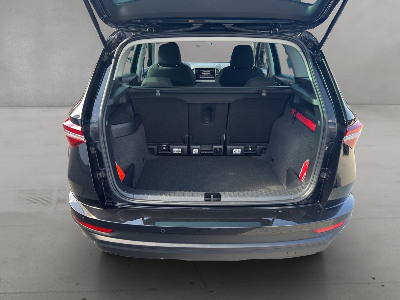 Fahrzeugabbildung SKODA Karoq 1.5 TSI DSG Style/KAMERA/VIRTUAL/ACC/STHZG