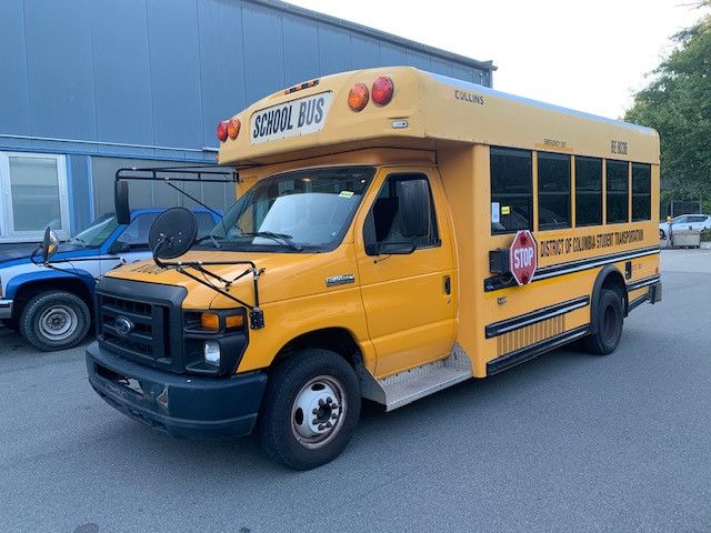 Ford Econol E-450 School bus