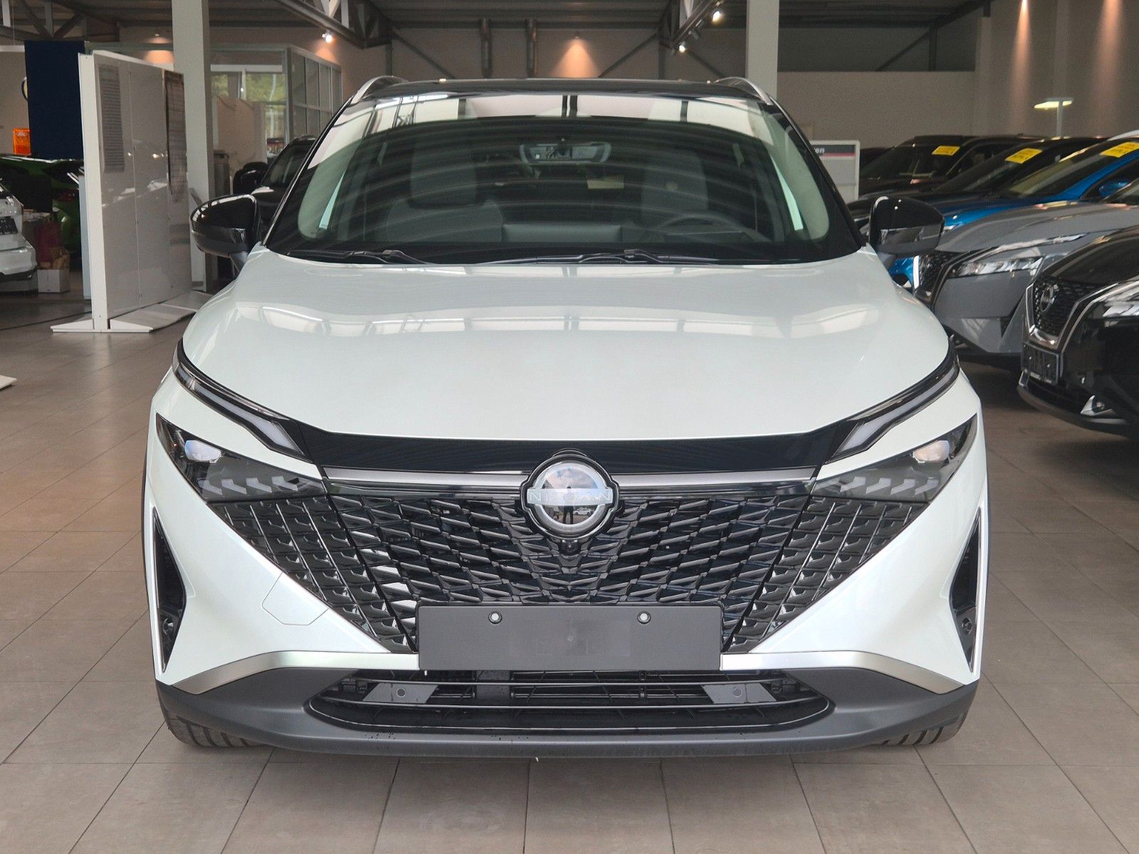 Nissan Qashqai 1.3 DIG-T Automatik 158PS N-Connecta LED imagem 2
