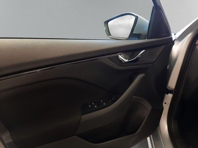 Fahrzeugabbildung Skoda Kamiq Selection 1.0 TSI LED PDC 16"Alu Tempomat